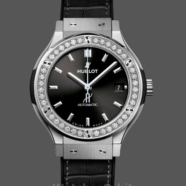 Unisex's Hublot Classic Fusion 38mm Titanium & Ceramic - 565.NX.1470.LR.1204 Black